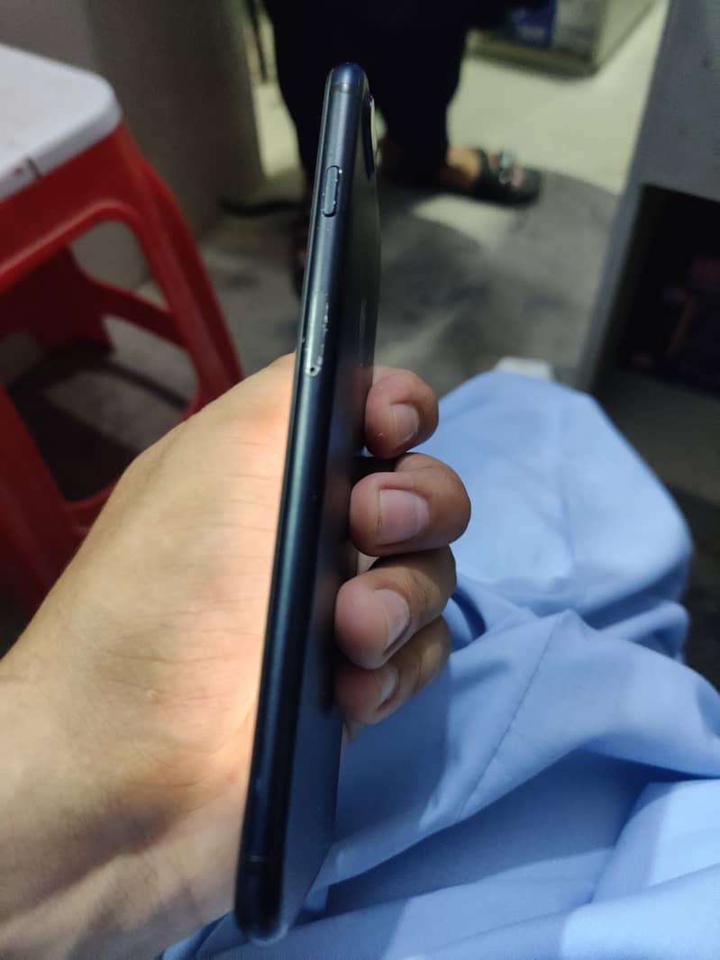 Apple iPhone 7 Plus 2