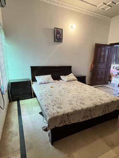 BED SET WITH MATTRESS AND SIDE TABLE