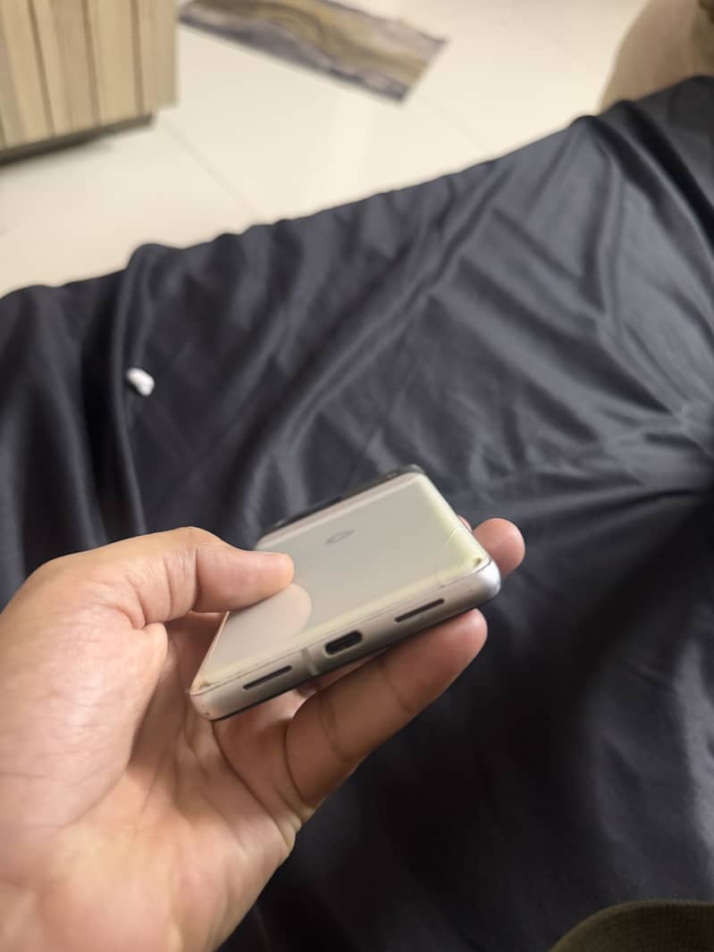 Google Pixel 7 5