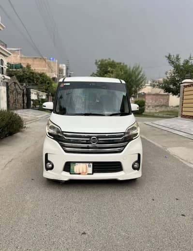 Nissan Dayz Highway Star 2014/18 total original paint