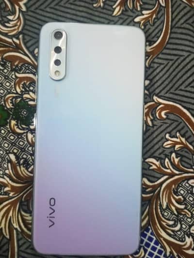 Vivo s1 Bhot he achi device ha 03288573047