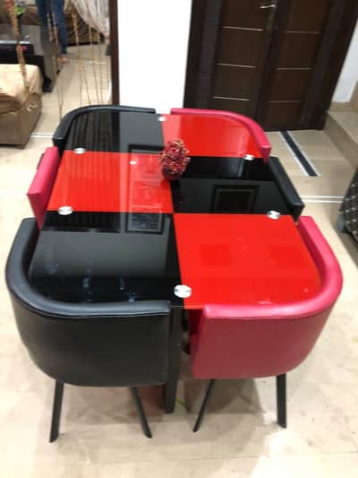 Space Saving dining table for 6 persons