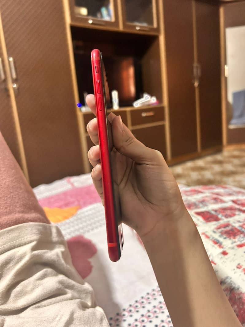 Apple iPhone 8 Plus 5