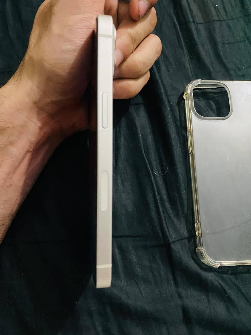Apple iPhone 13 1