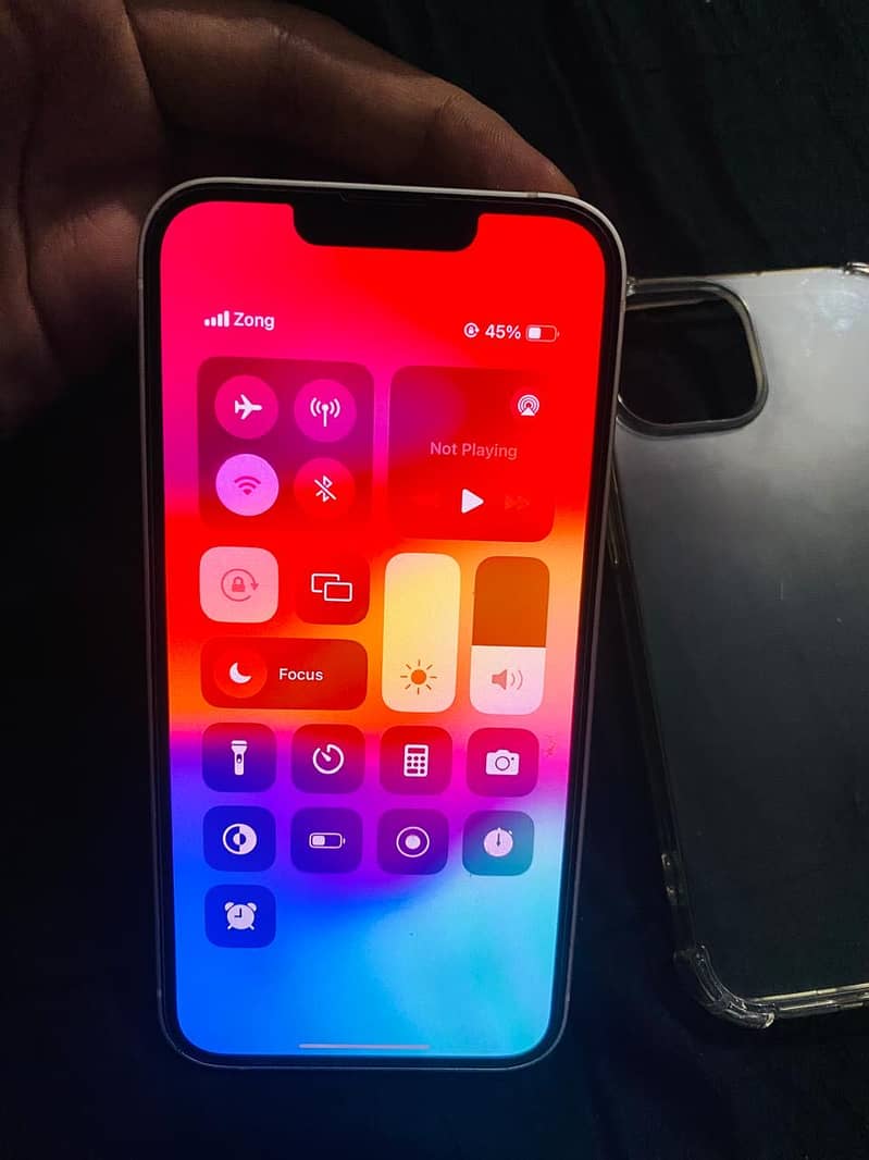 Apple iPhone 13 3