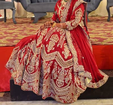 barat lehnga with jewllery price 80000 without jewellery 70000
