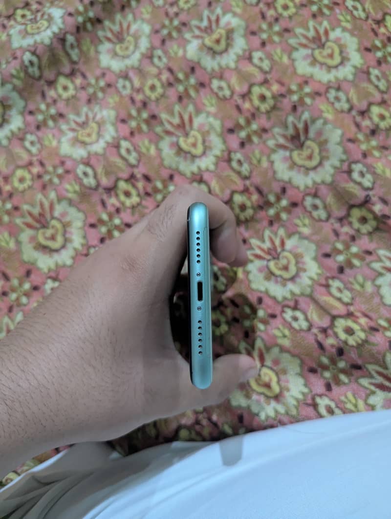 Apple iPhone 11 1