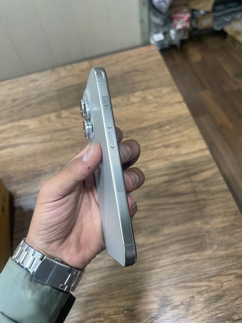 iPhone 15 Pro 1