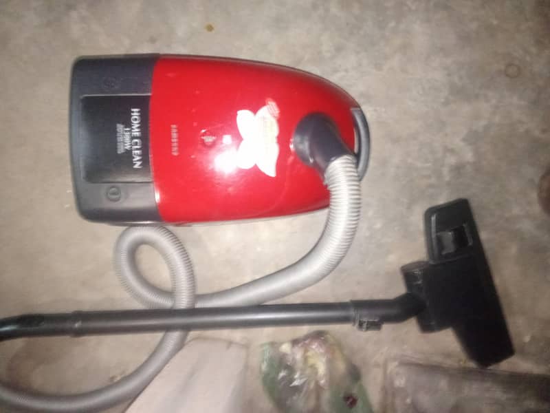 vacuum cleaner 1