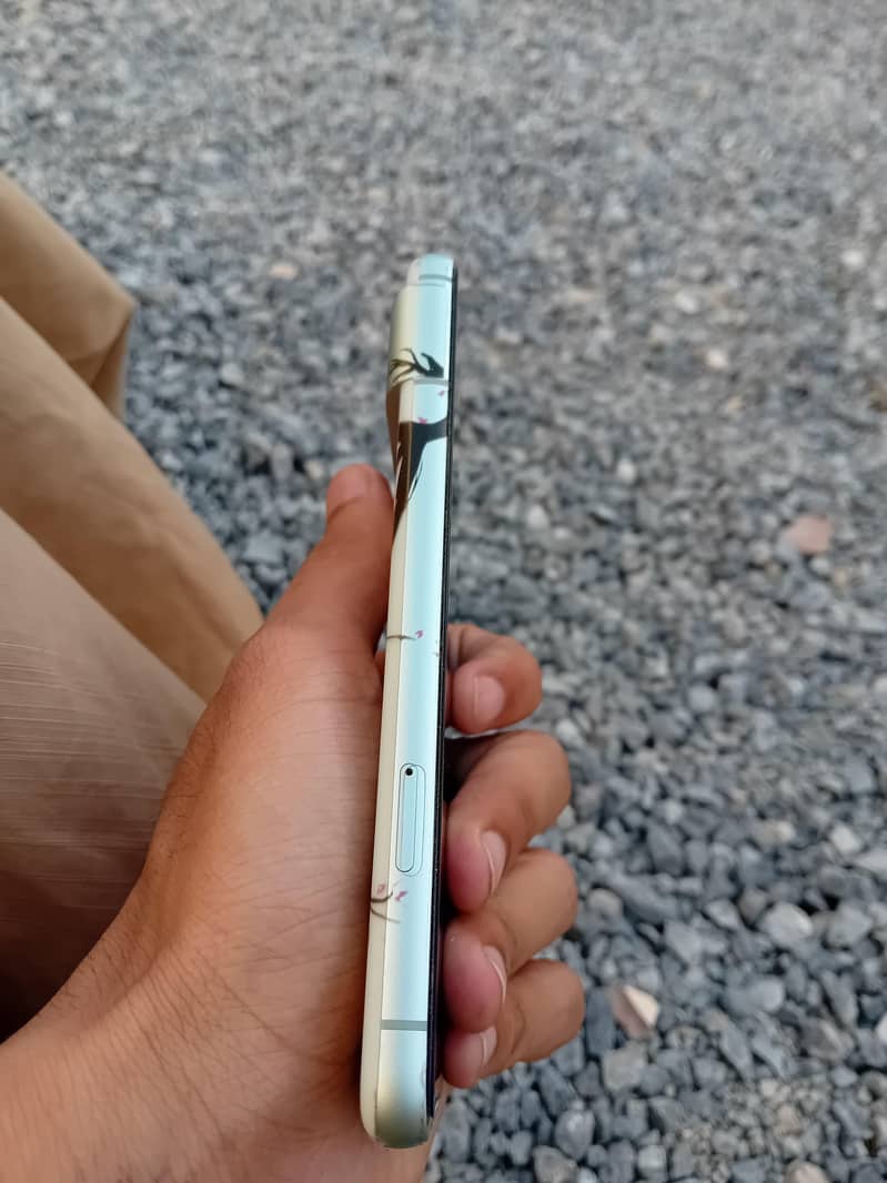 Google Pixel 8 2