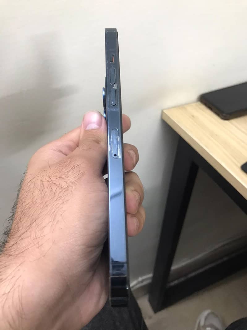 Apple iPhone 12 Pro Max 8
