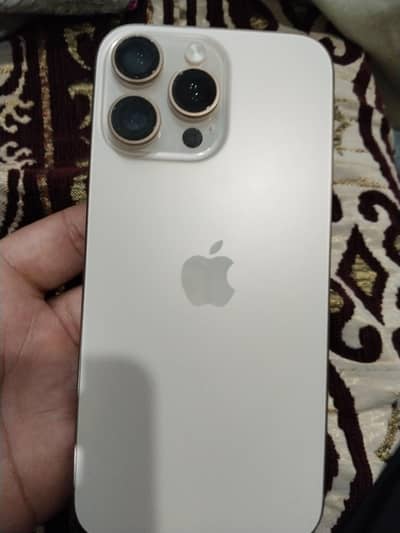 Apple iPhone 16 Pro Max