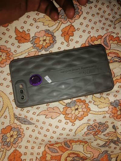 OPPO F11 Pro. 03077437662 is nubr pe cal krni ha