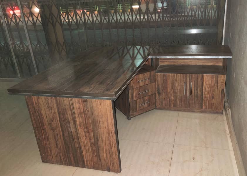 office Table 0