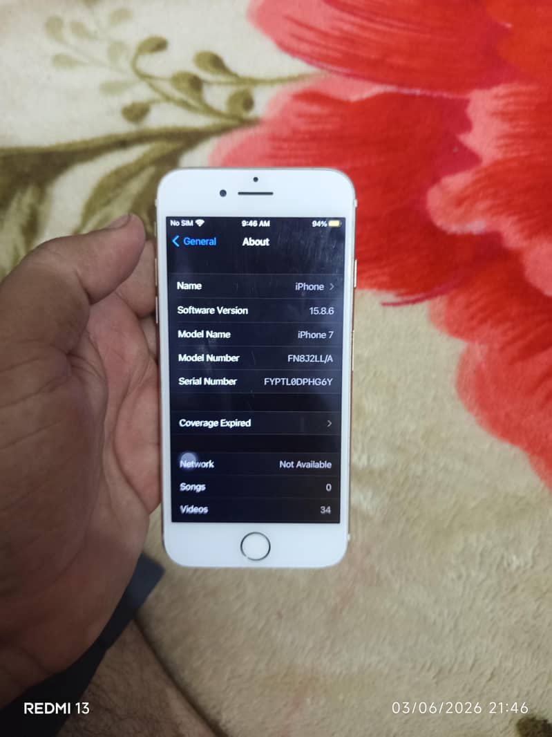Apple iPhone 7 0