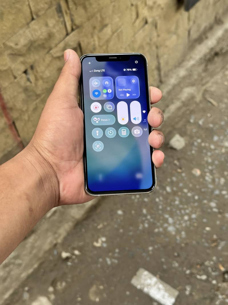 iPhone 11 Pro 3