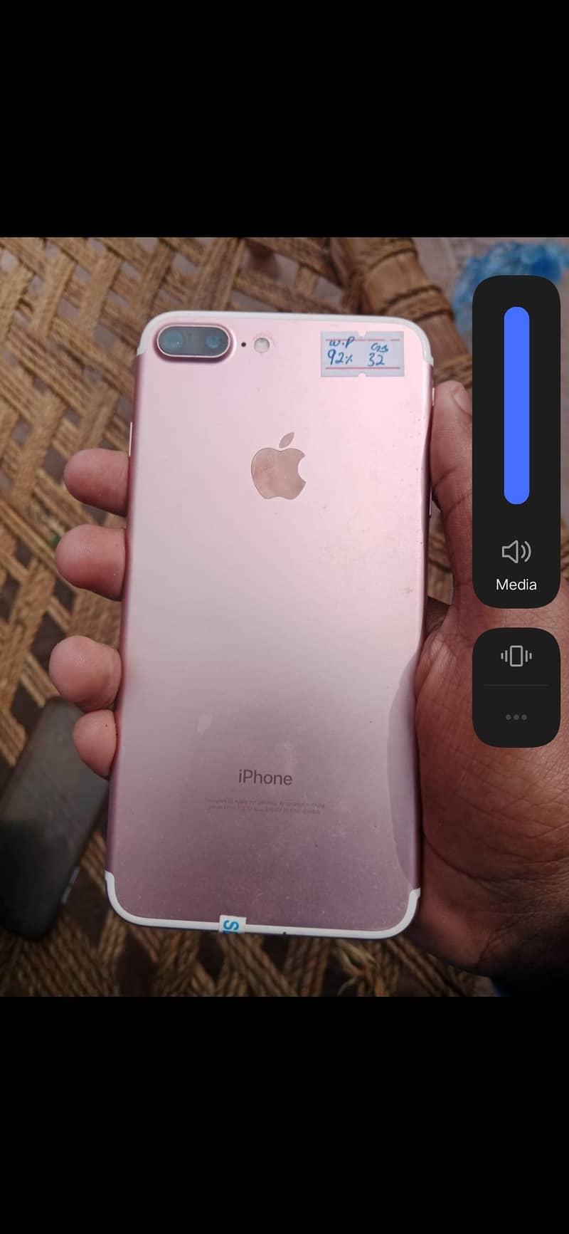 Apple iPhone 7 Plus 0
