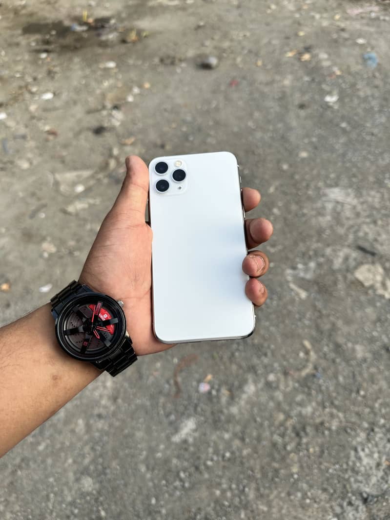 iPhone 11pro 0