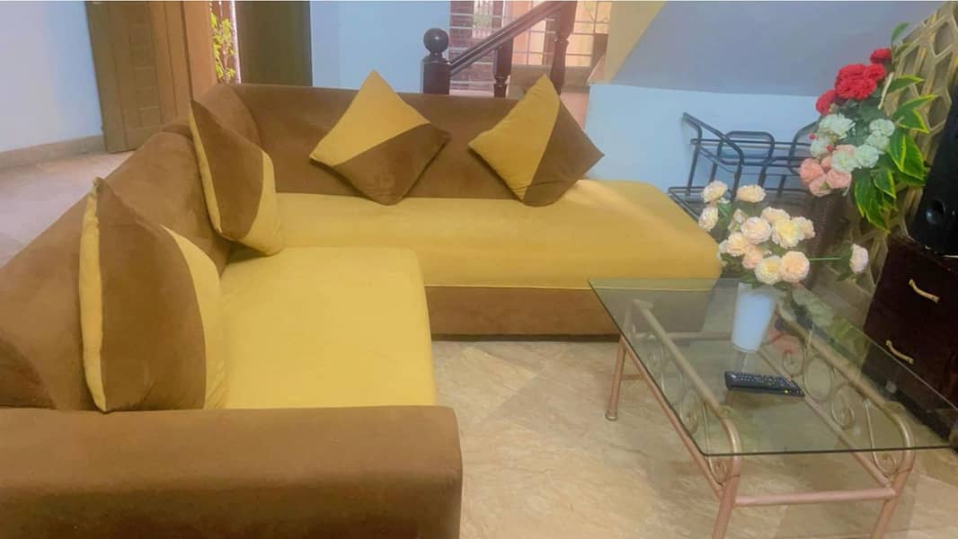 L shaped living Sofas 0