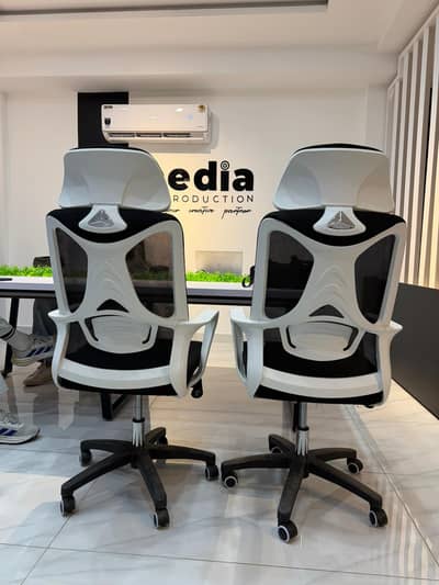 Office Chair | Work Station Chair | 1 Month used (11 months warranty)
