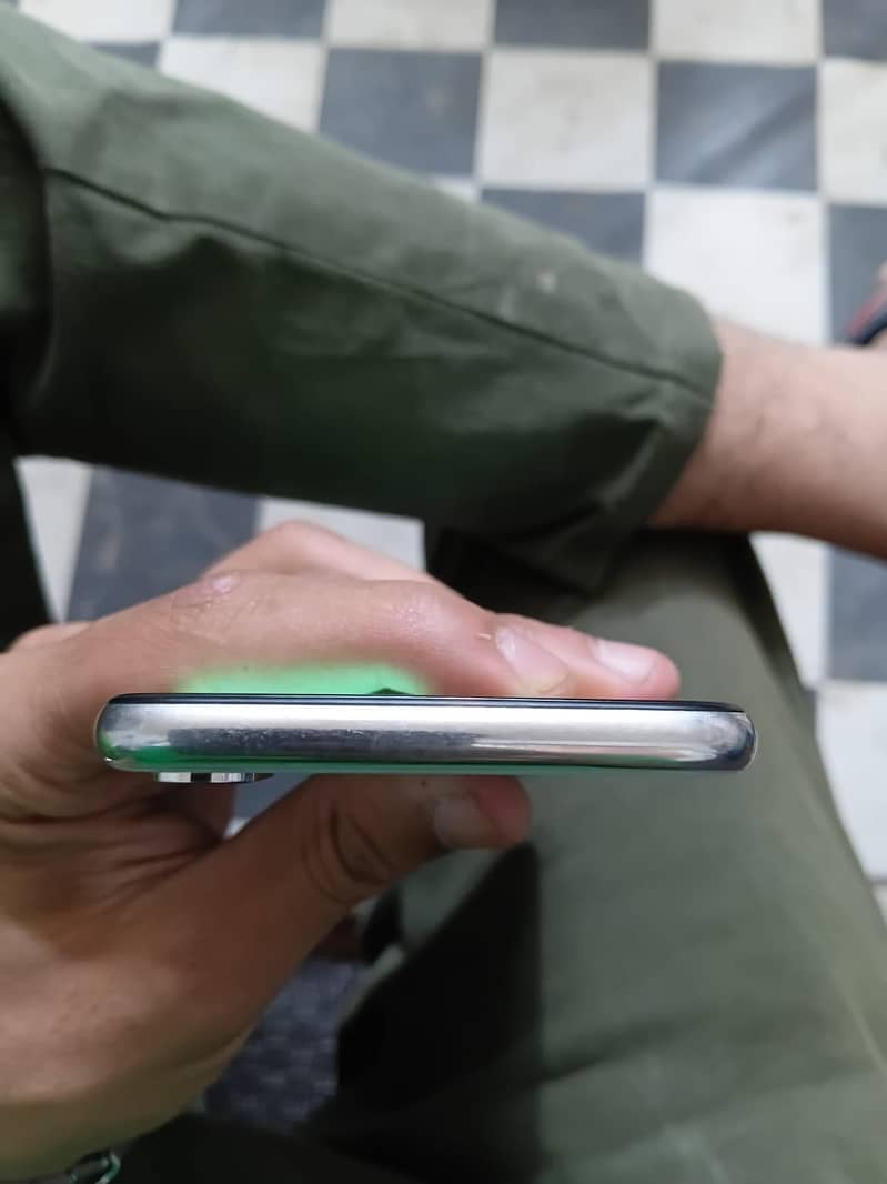 Apple iPhone X 3