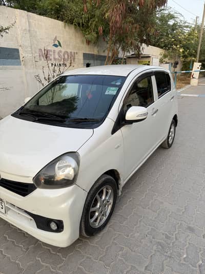 Daihatsu Mira 2013 G top of line package registered in 2014