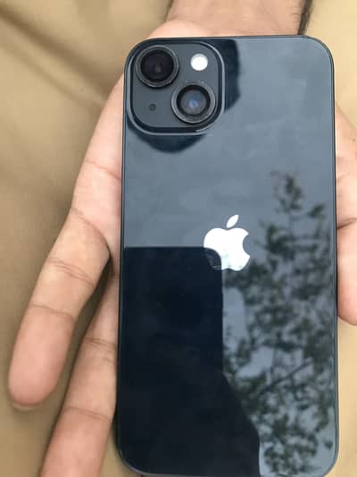 Apple iPhone 13