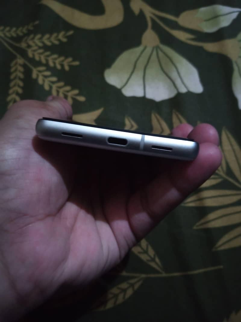 Google Pixel 7a 4