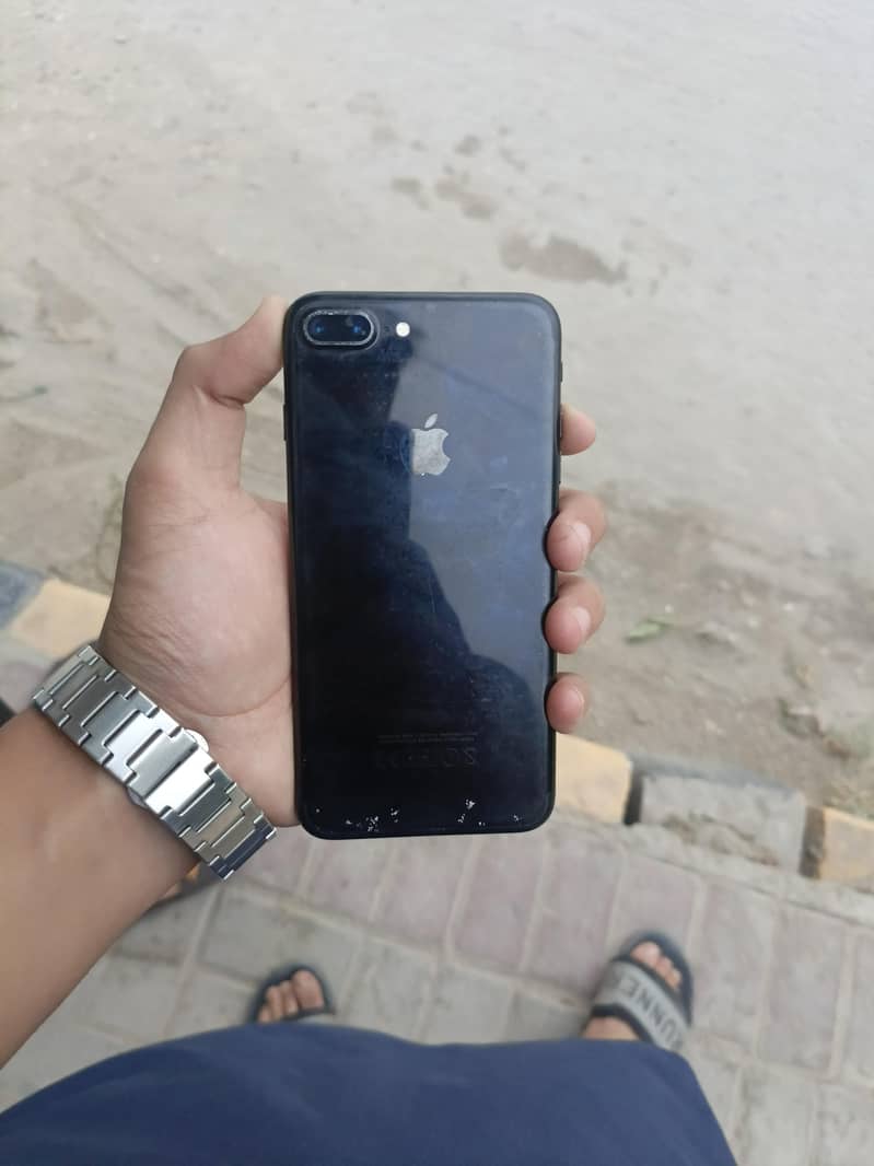 Apple iPhone 7 Plus 0