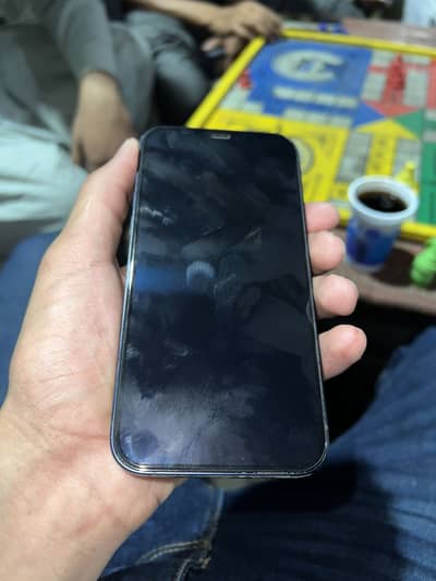 Apple iPhone 12