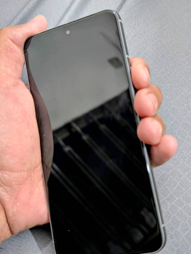 Google Pixel 8 5