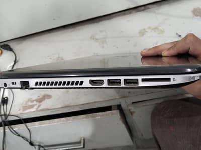 hp laptop for sale condition 10/10 all good with charger