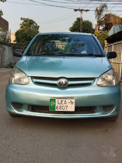 Toyota Platz 2009