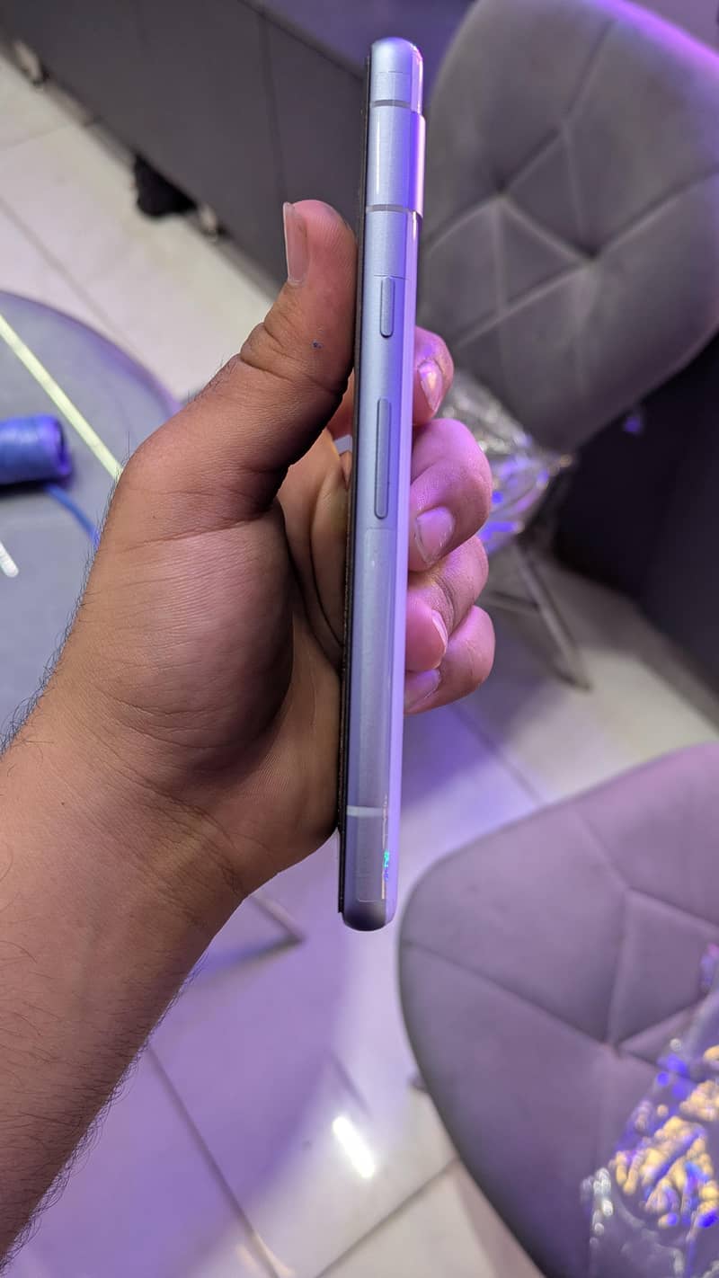 Google Pixel 7a 4