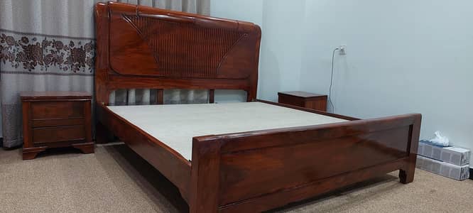 Bed set new condition king size with side tables dressing