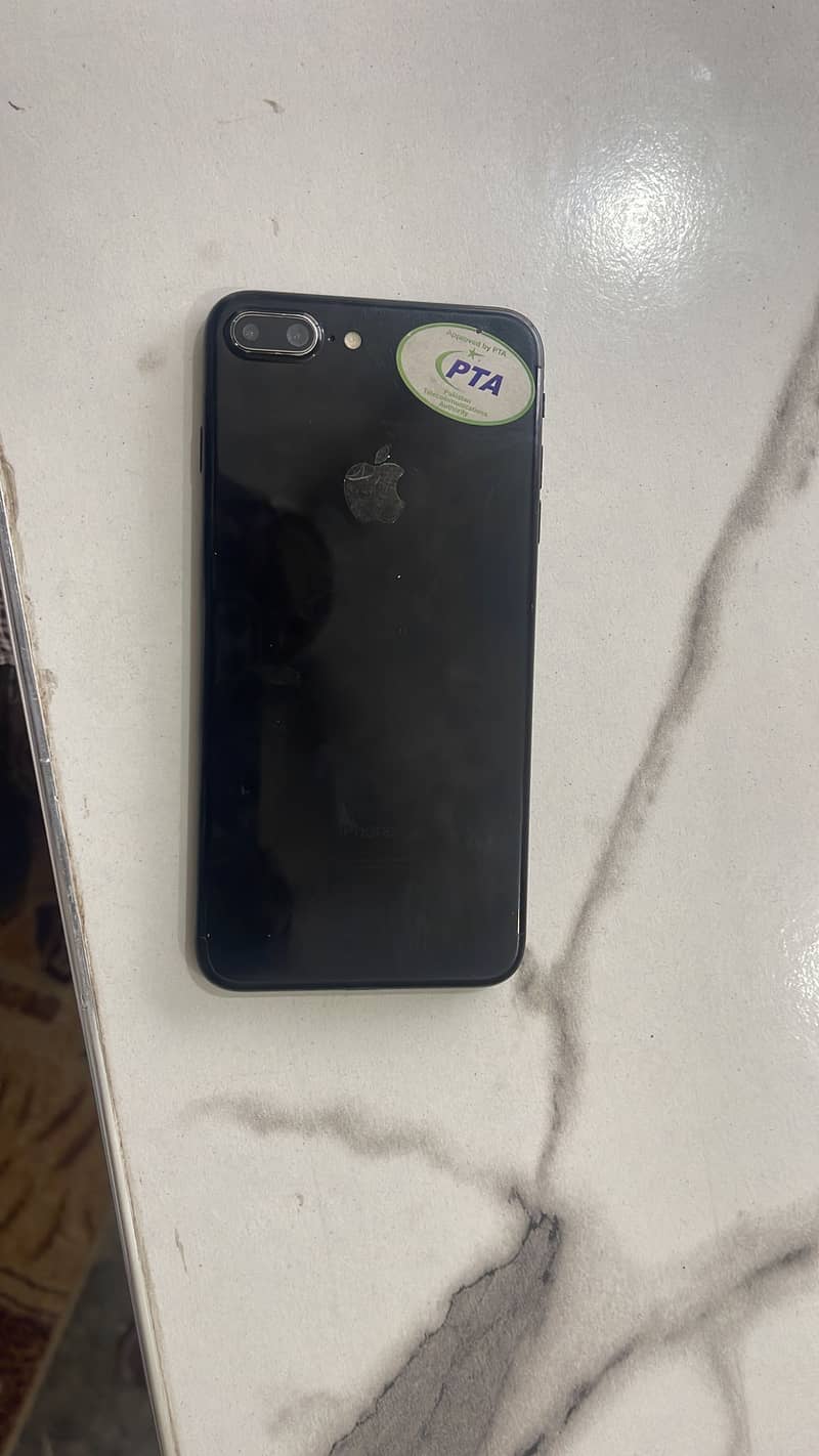 Apple iPhone 7 Plus 1
