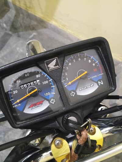 Honda 125 self start caroom edition