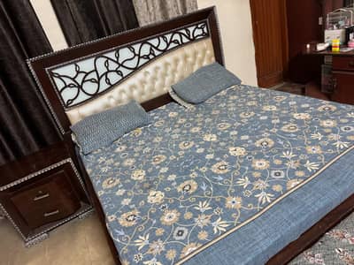 king size double bed