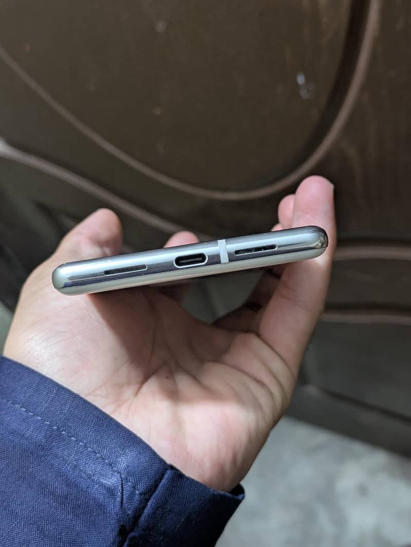 GOOGLE PIXEL 6 PRO 5