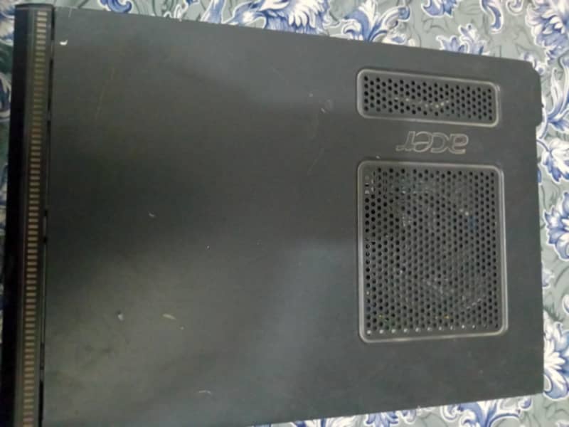 ACER COMPUTER 4