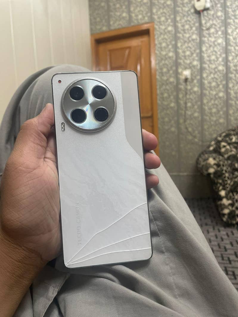 tecno camon 30 2