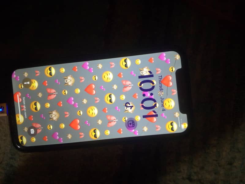 Apple iPhone X 0