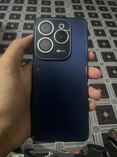 Infinix Hot 40