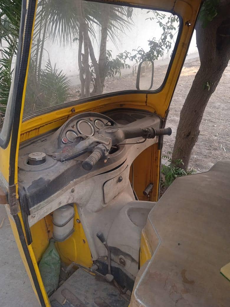 loaded rickshaw 1