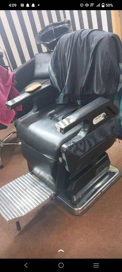 SALON Furniture for Urgent Sale Lights for Sale on Urgent Basis