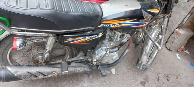Honda 125 original total geniun key to engine original