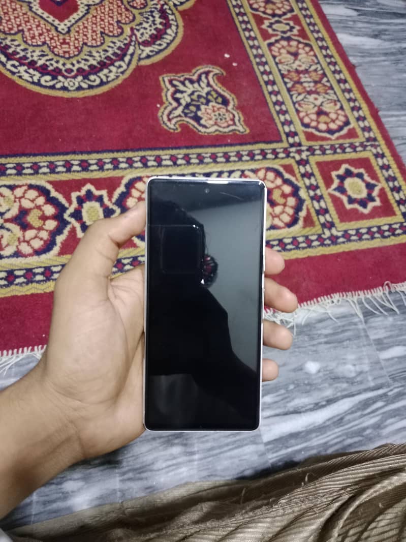 Google Pixel 7 5