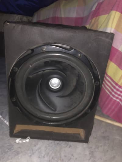 Kenwood woofer with amp