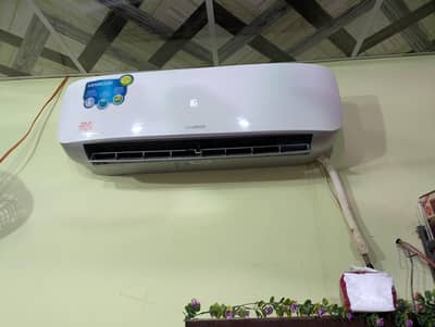 Selling Kenwood 1.5 ton ac