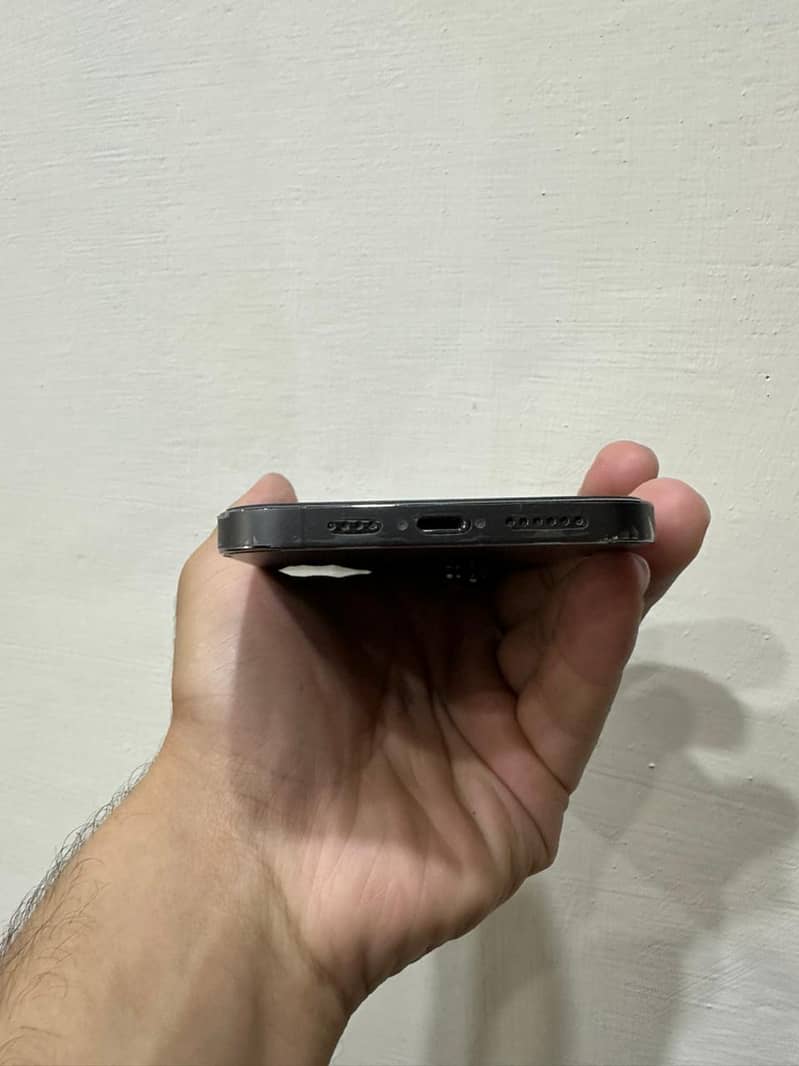 iphone 12 pro max 3